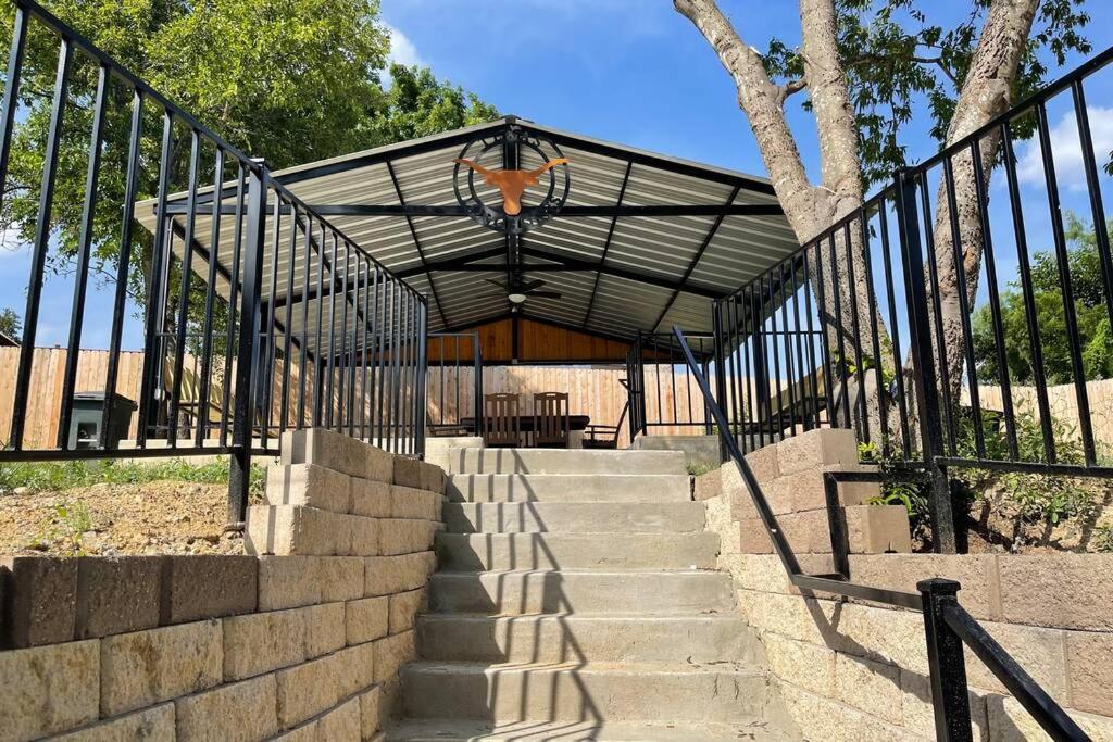 فيلا Cyc Eclectic Back House With Bbq Gazebo سان أنطونيو المظهر الخارجي الصورة